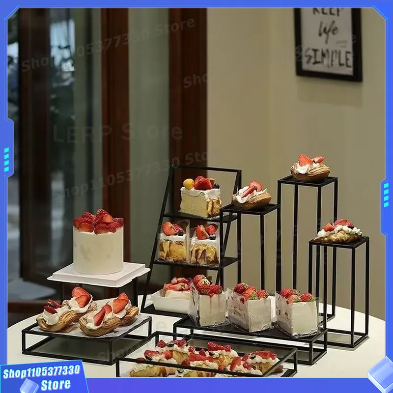 ブラックメタルケーキスタンド 結婚式 誕生日パーティー デザ - Food Snacks That Are Black のレビューと価格