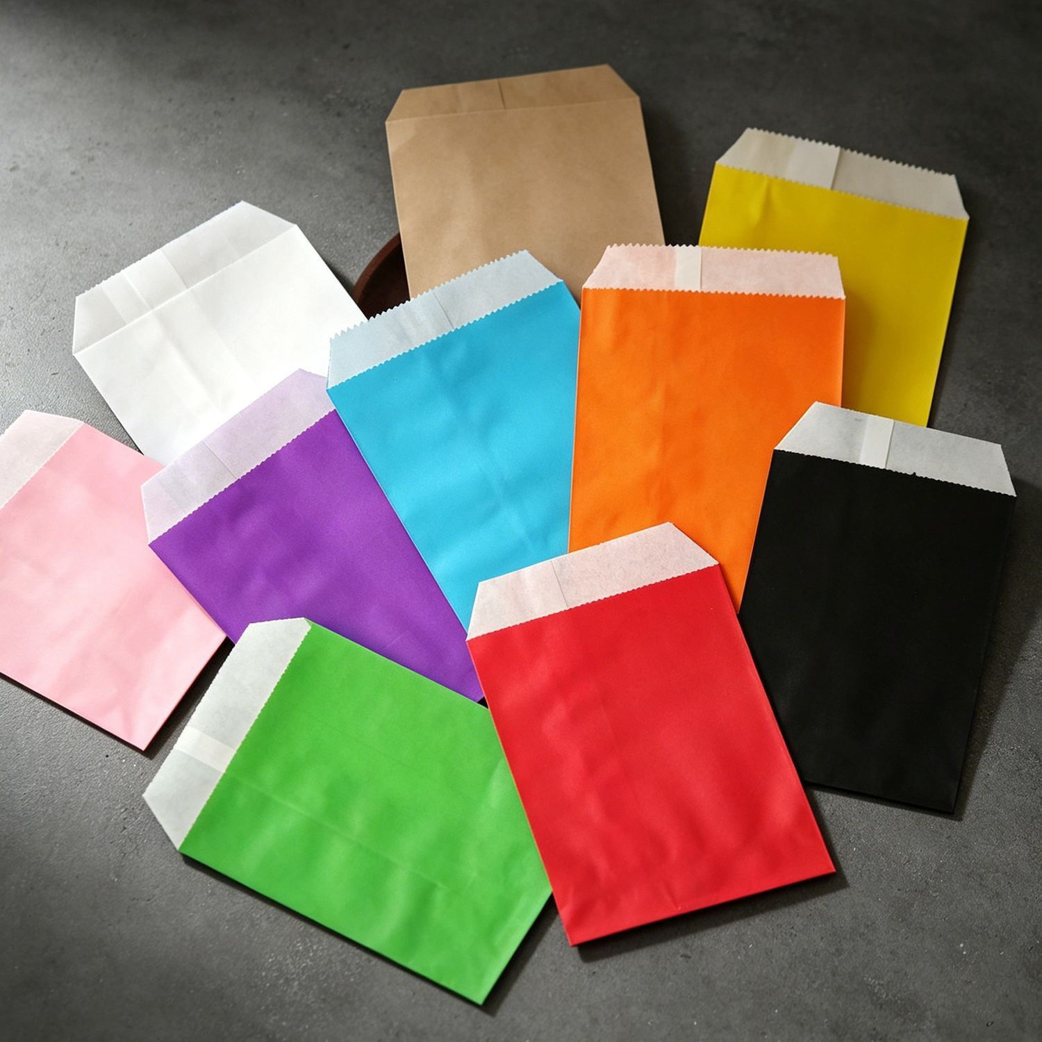 50/100 個カラーギフトクラフト紙袋キャンディーパンスナ - Food Snacks For School のレビューと価格